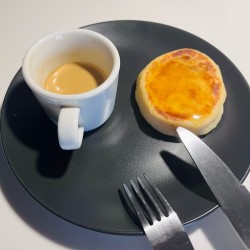 JPG Image, 141KB, 900px × 900px